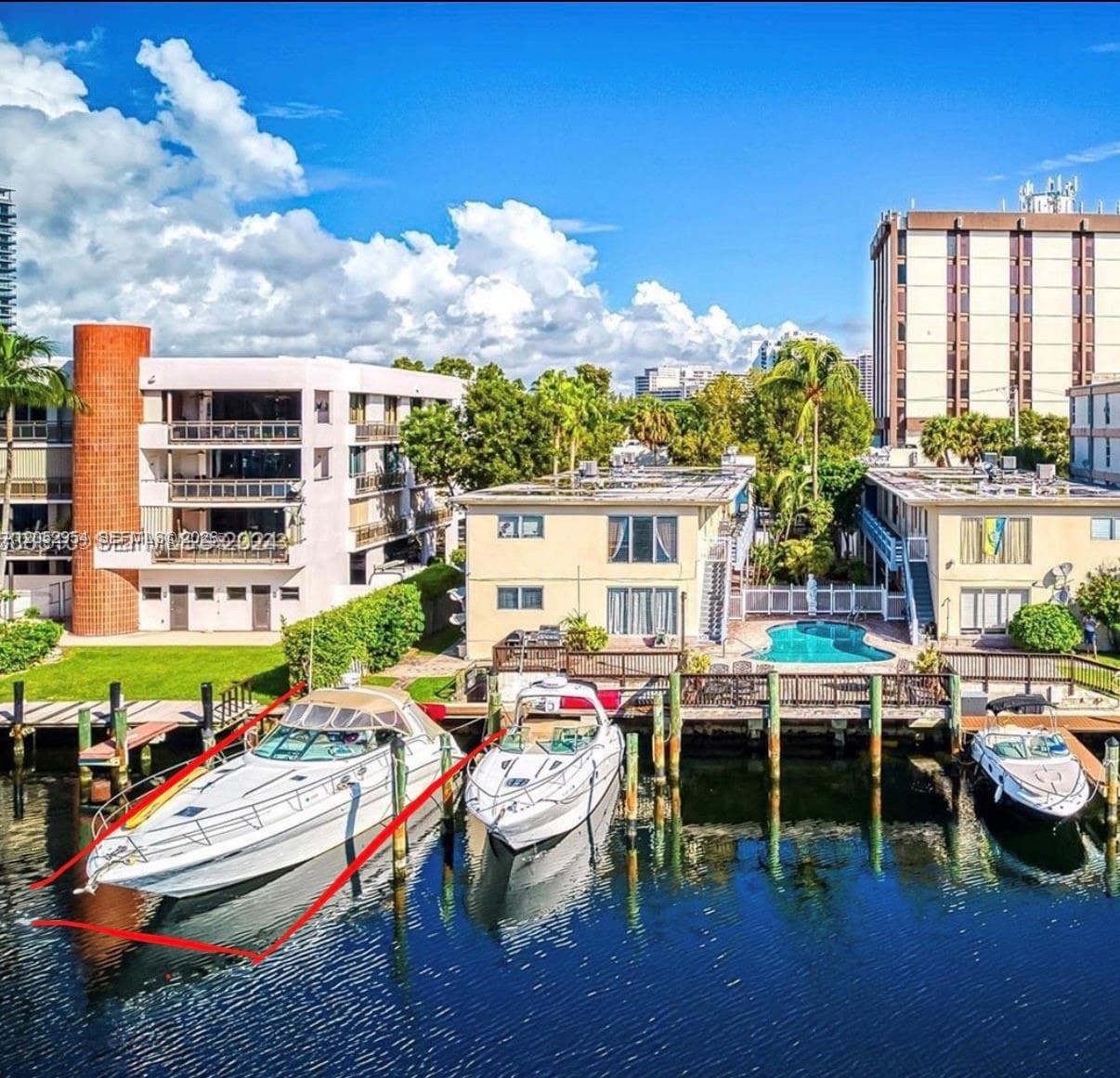 2380 Diana Dr, Hallandale Beach, FL 33009 — zdjęcie 2