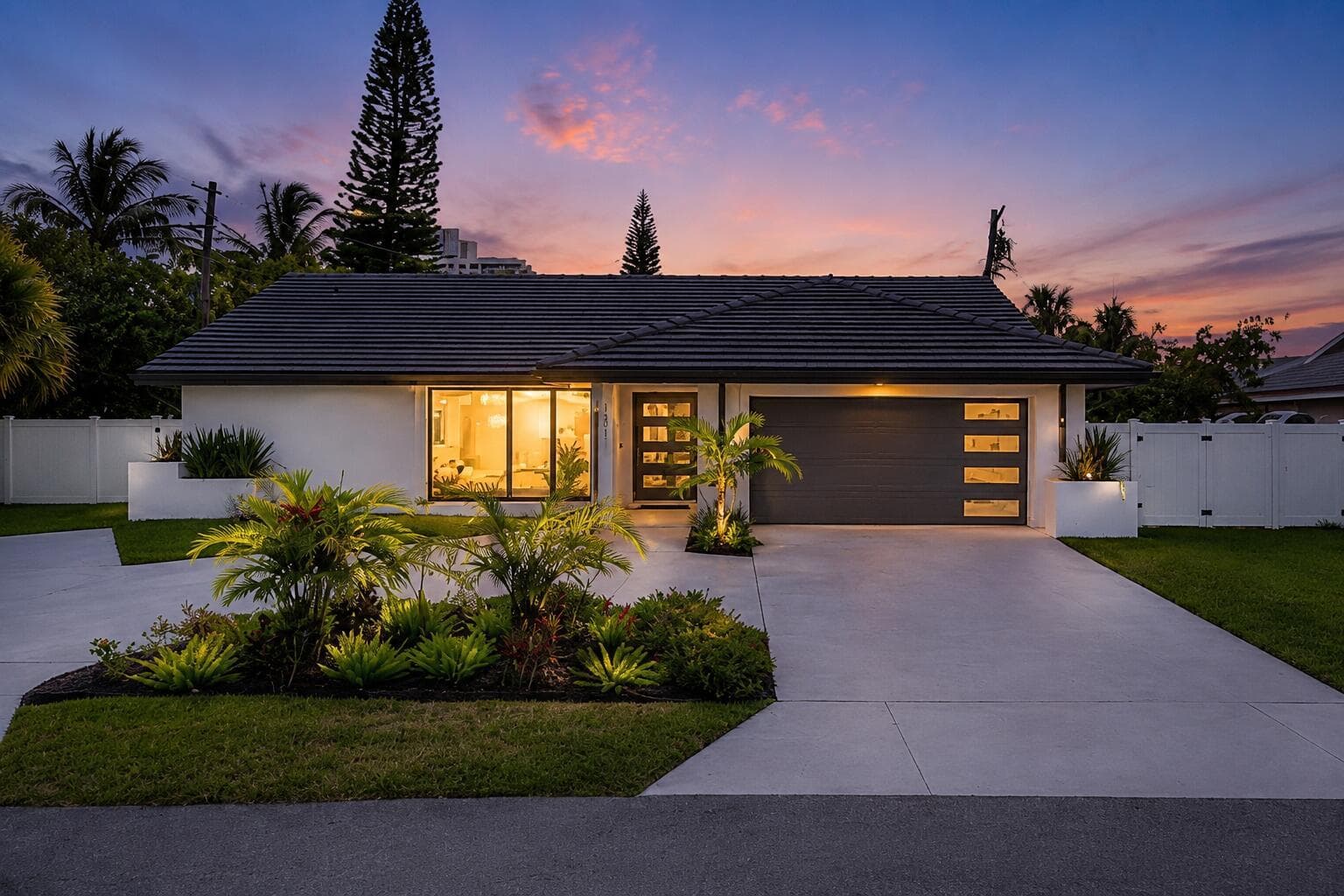 1291 Bimini Lane, Singer Island, FL 33404