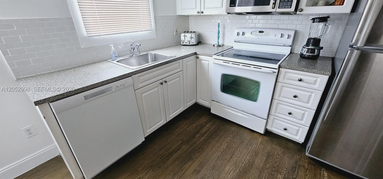 842 Meridian Ave # 3D, Miami Beach, FL 33139 — zdjęcie 3