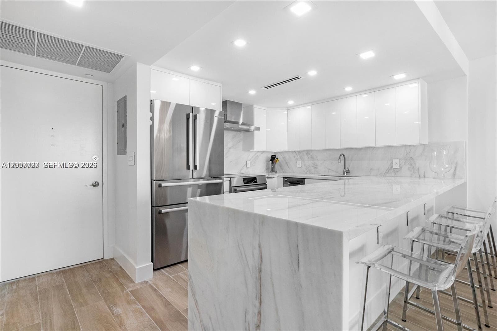 5701 Collins Ave # 1707, Miami Beach, FL 33140