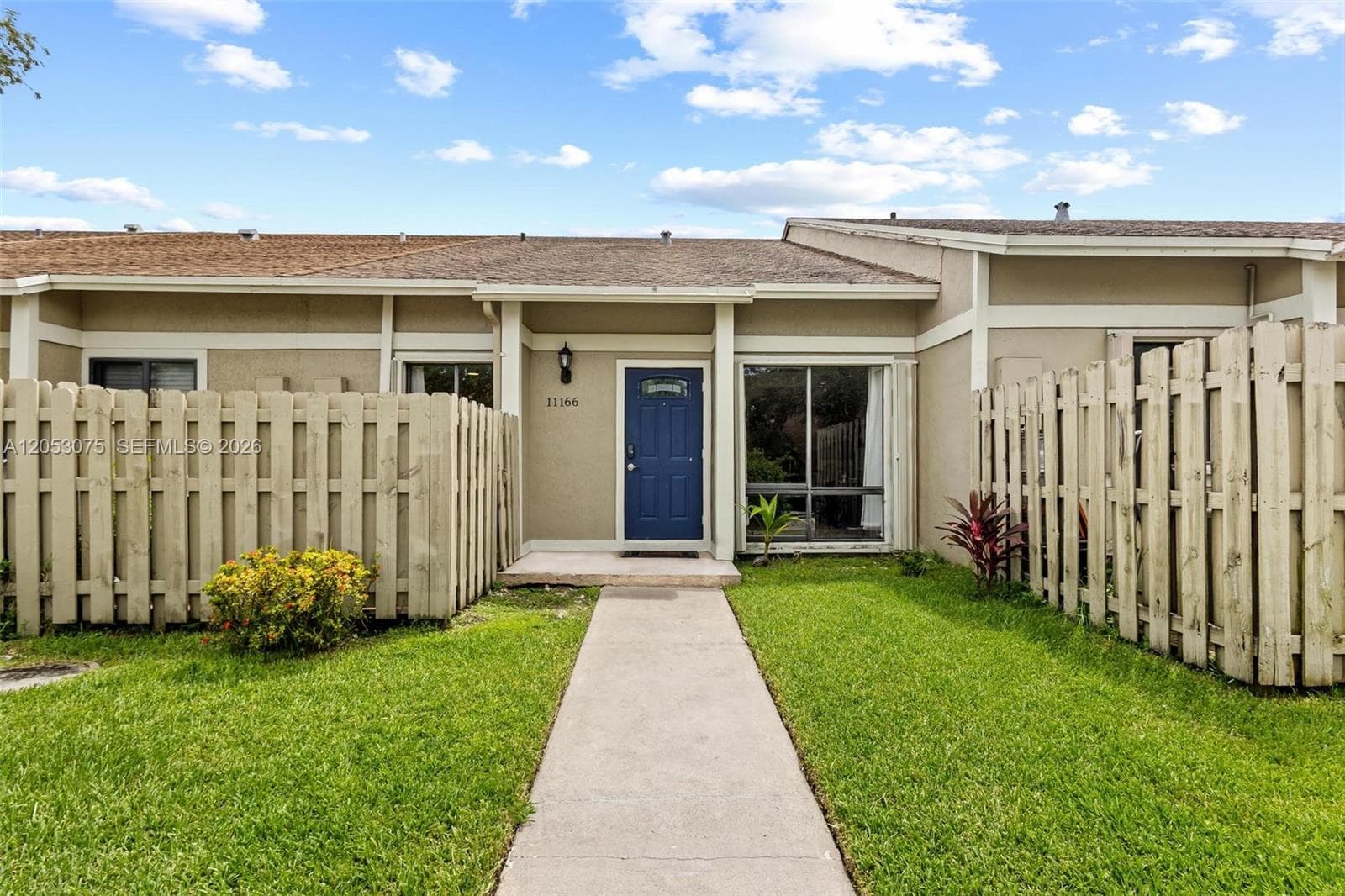 11166 NW 37th St, Sunrise, FL 33351 — zdjęcie 2