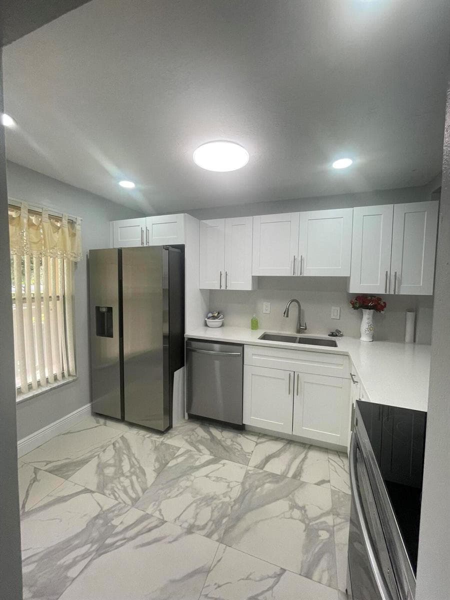 5980 NW 64TH Avenue # 203, Tamarac, FL 33319
