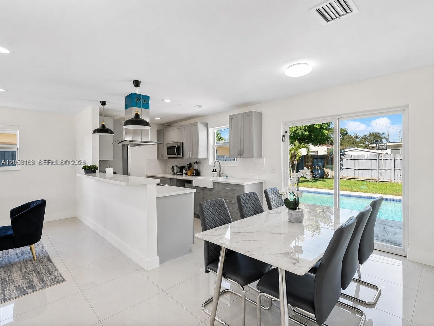 6441 Meade St, Hollywood, FL 33024 — zdjęcie 2