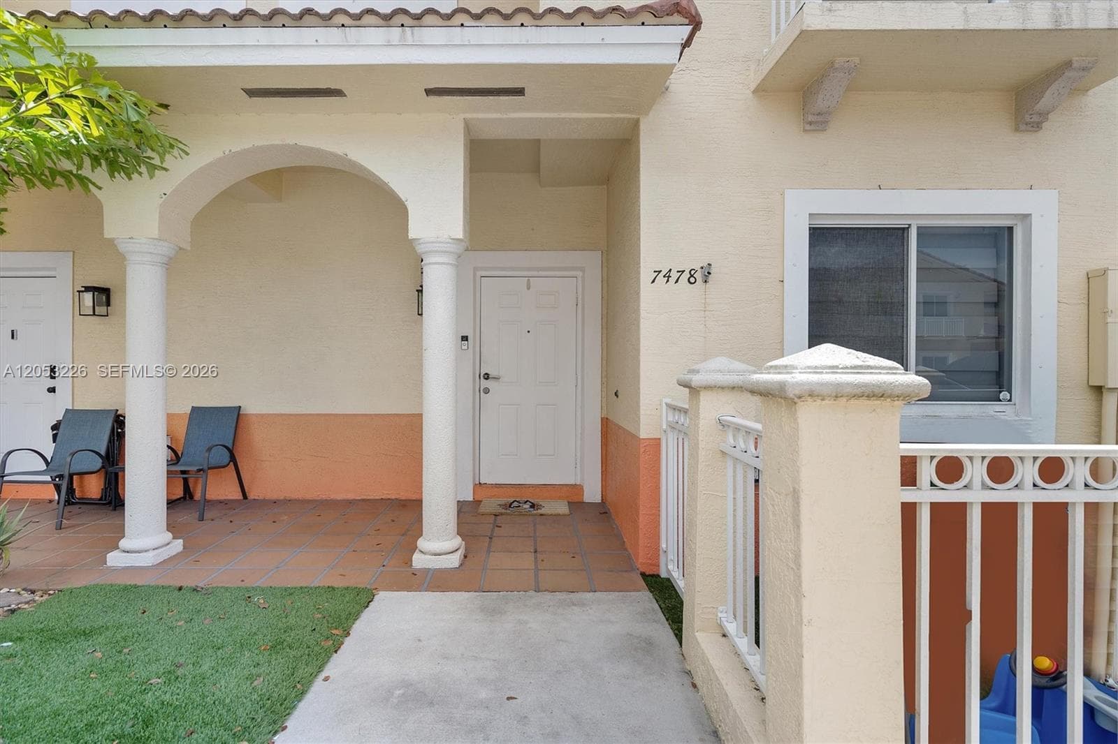 7478 NW 180th Ter, Hialeah, FL 33015 — zdjęcie 2