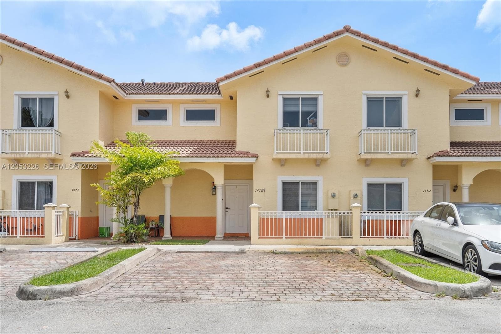 7478 NW 180th Ter, Hialeah, FL 33015