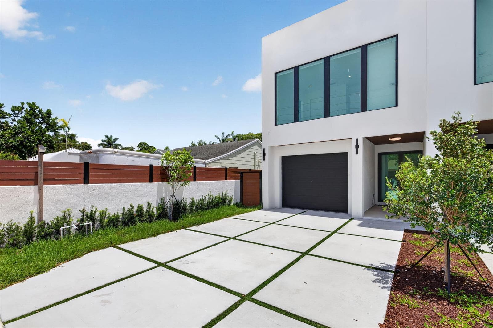 704 SW 9th Street, Fort Lauderdale, FL 33315 — zdjęcie 2