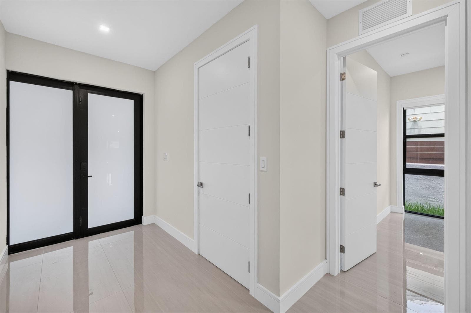 704 SW 9th Street, Fort Lauderdale, FL 33315 — zdjęcie 5