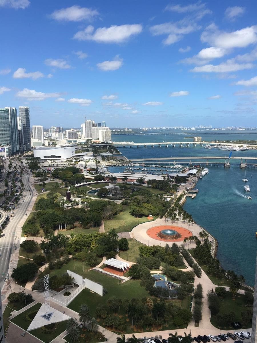 325 S Biscayne Blvd # 4320, Miami, FL 33131 — zdjęcie 2