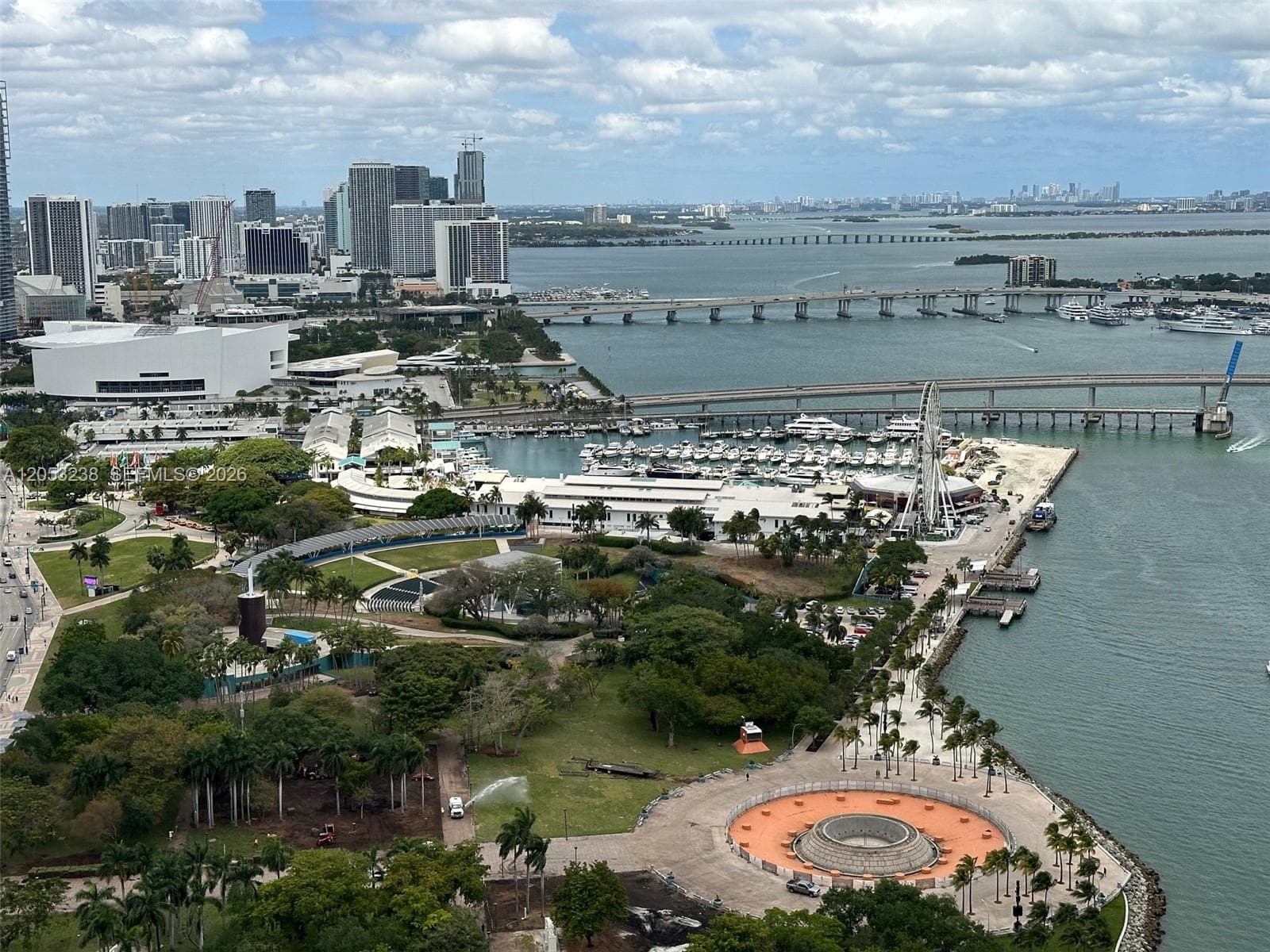 325 S Biscayne Blvd # 4320, Miami, FL 33131