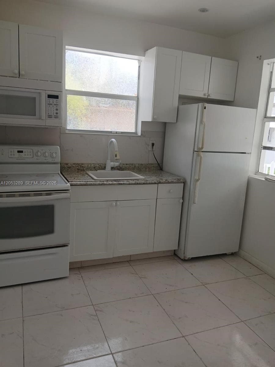 2311 NE 135 Th Ter # -, North Miami Beach, FL 33181 — zdjęcie 2