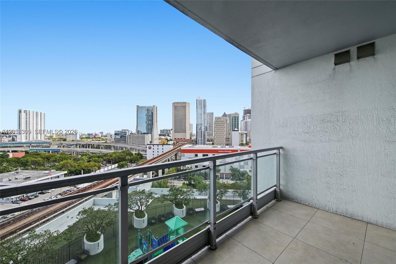 90 SW 3rd St # 1409, Miami, FL 33130 — zdjęcie 5