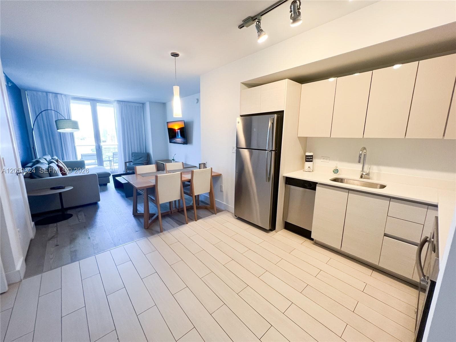 2602 E Hallandale Beach Blvd # R1503, Hallandale Beach, FL 33009 — zdjęcie 2