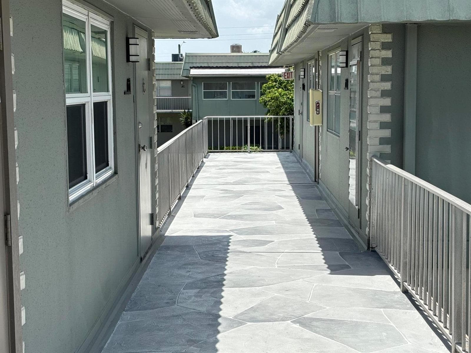 652 Flanders N, Delray Beach, FL 33484 — zdjęcie 2