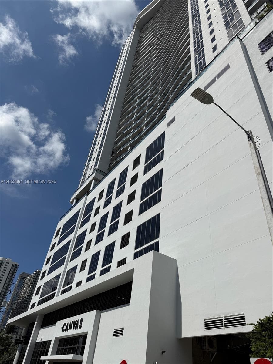 1600 NE 1st Ave # 1711, Miami, FL 33132