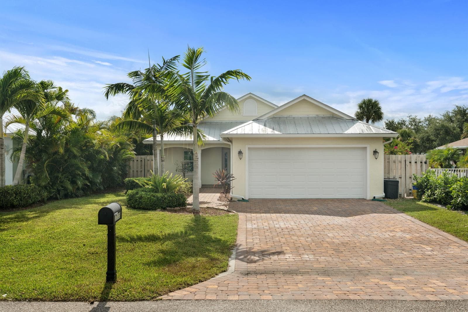 17735 CARVER Avenue, Jupiter, FL 33458