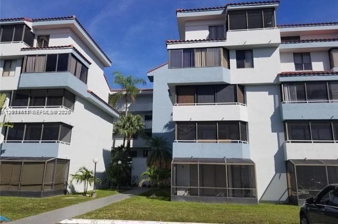 8255 SW 152nd Av # E-403, Unincorporated Dade County, FL 33193