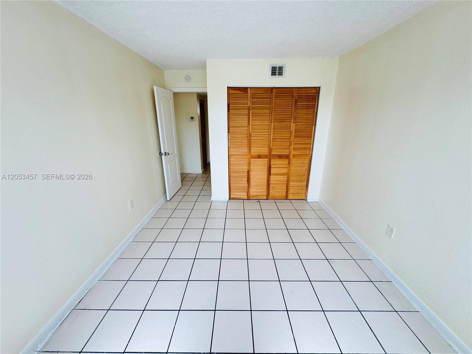 3610 NW 21st St # 205, Lauderdale Lakes, FL 33311 — zdjęcie 5