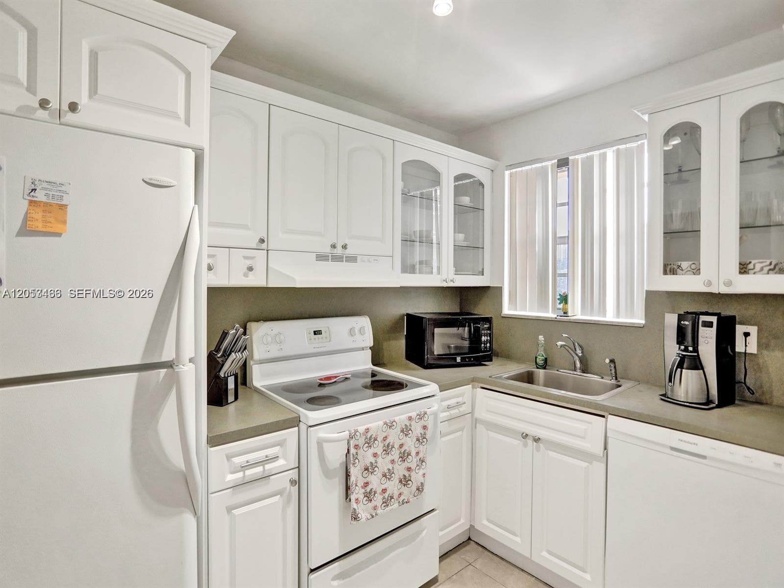 2040 NW 81st Ave # 117, Pembroke Pines, FL 33024 — zdjęcie 3