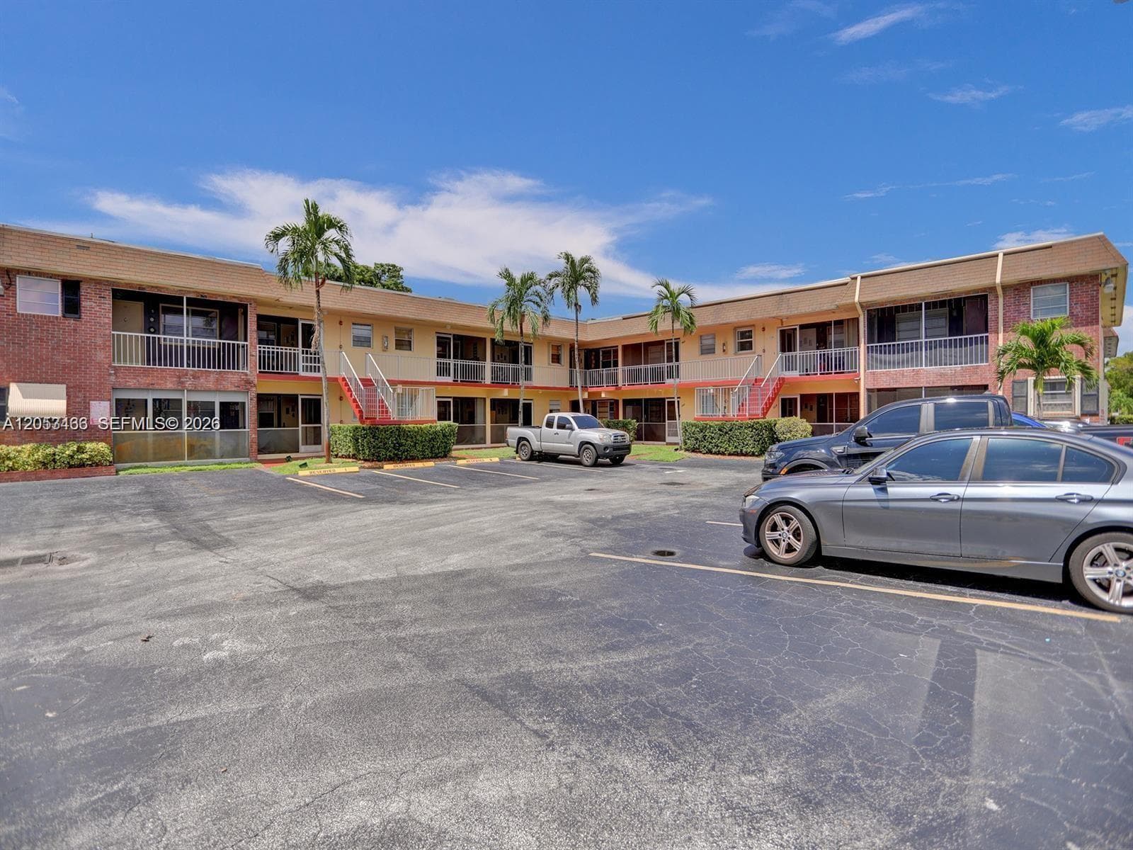 2040 NW 81st Ave # 117, Pembroke Pines, FL 33024