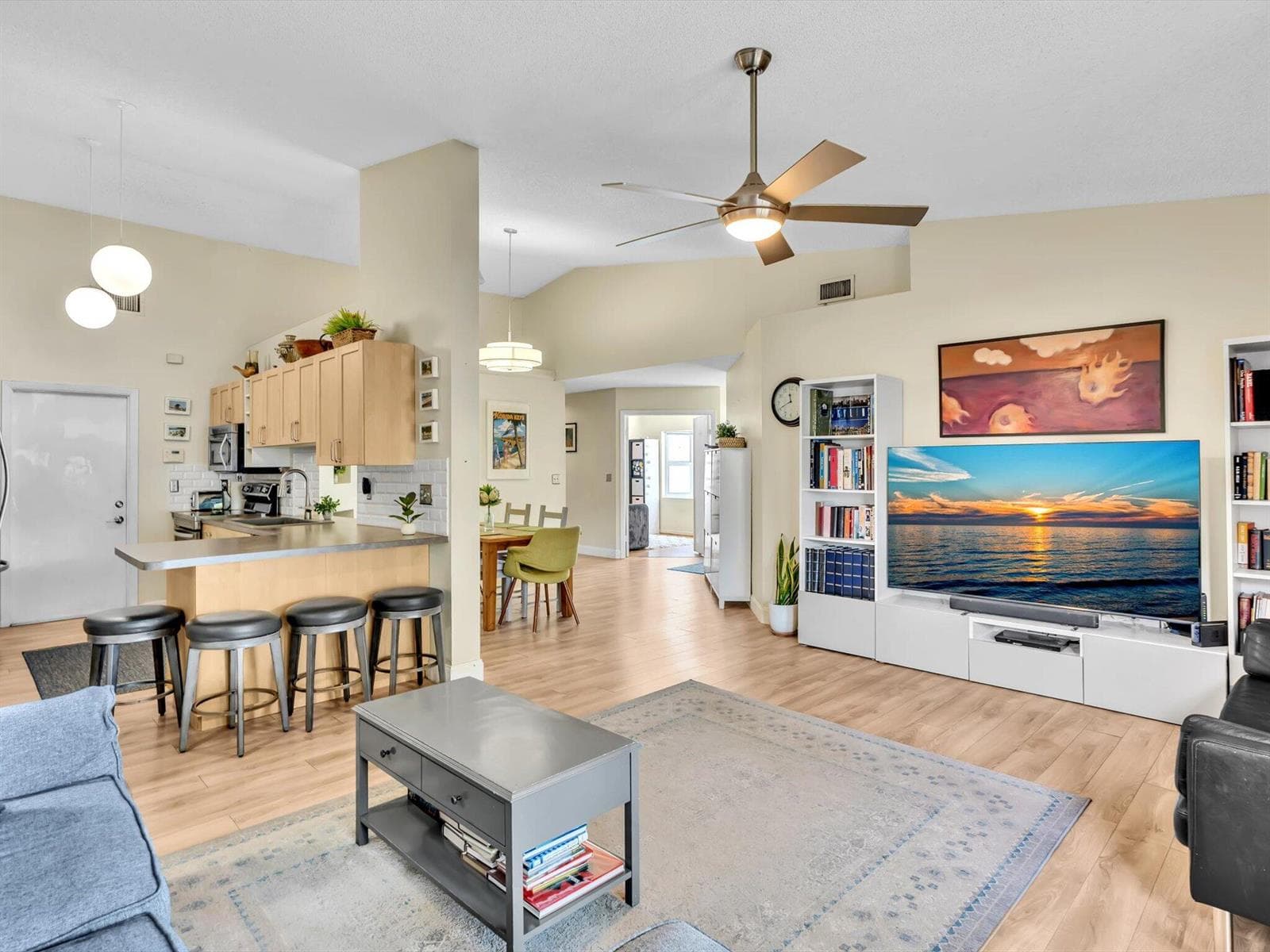 8 Hawthorne Lane, Boynton Beach, FL 33426 — zdjęcie 2