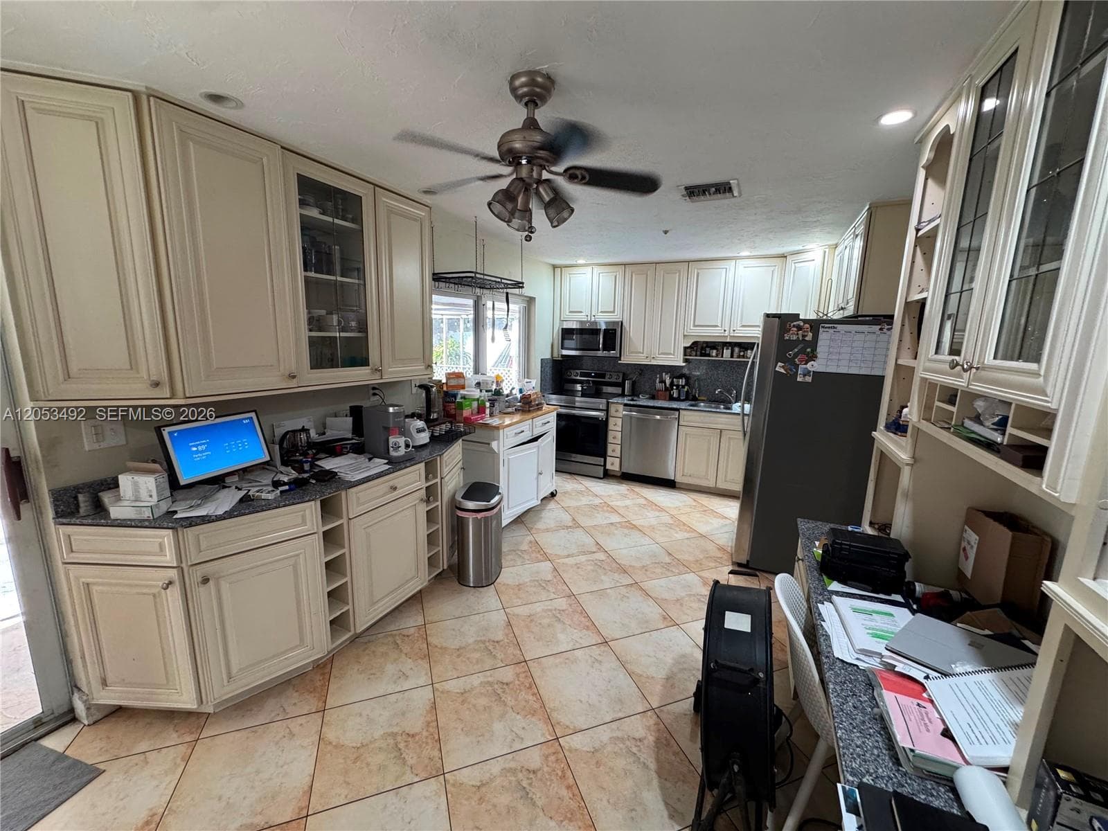 1941 NW 33rd St, Oakland Park, FL 33309 — zdjęcie 2