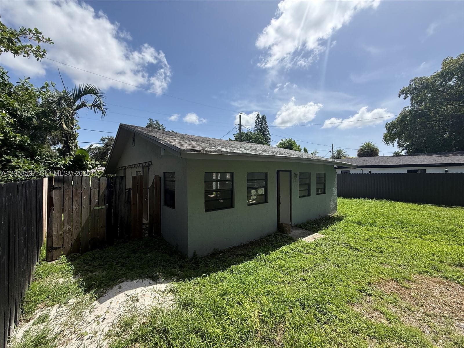 6123 Call St, Hollywood, FL 33024 — zdjęcie 2
