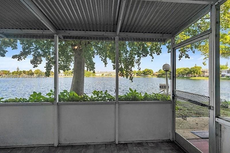 19000 NE 3rd Ct # 405, Miami, FL 33179 — zdjęcie 2