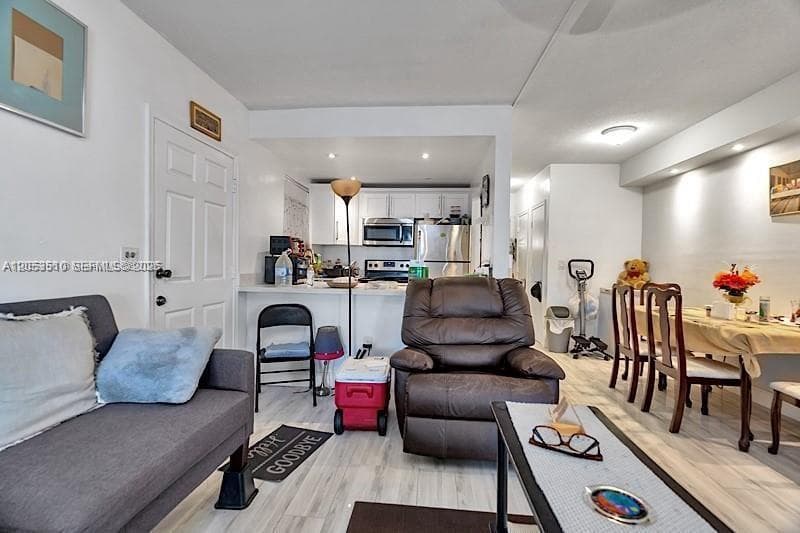 19000 NE 3rd Ct # 405, Miami, FL 33179 — zdjęcie 4