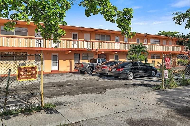 19105 NE 2nd Ave # 2118, Miami, FL 33179