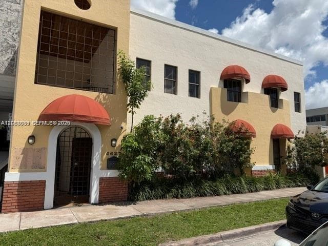 4627 Ponce De Leon Blvd, Coral Gables, FL 33146