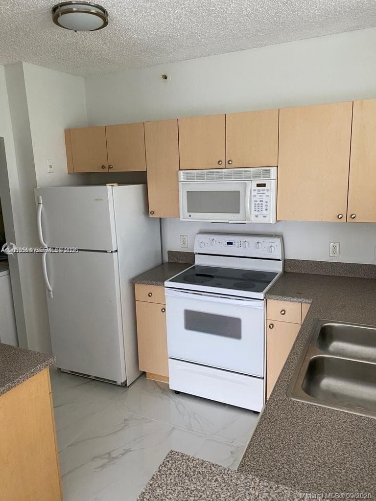 7980 N Nob Hill Rd # 102, Tamarac, FL 33321 — zdjęcie 3