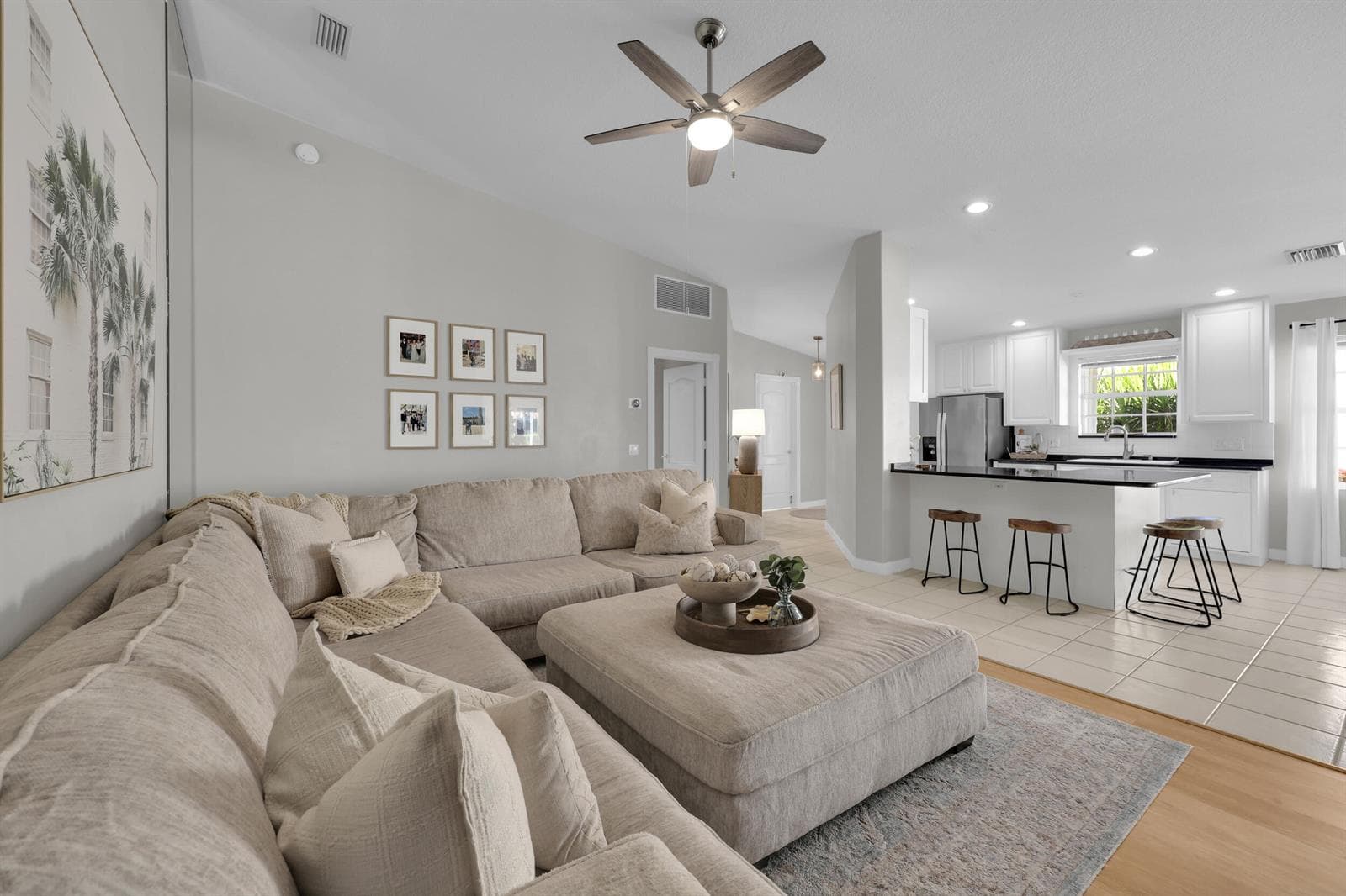 2451 SW PARKSIDE Drive, Palm City, FL 34990 — zdjęcie 4