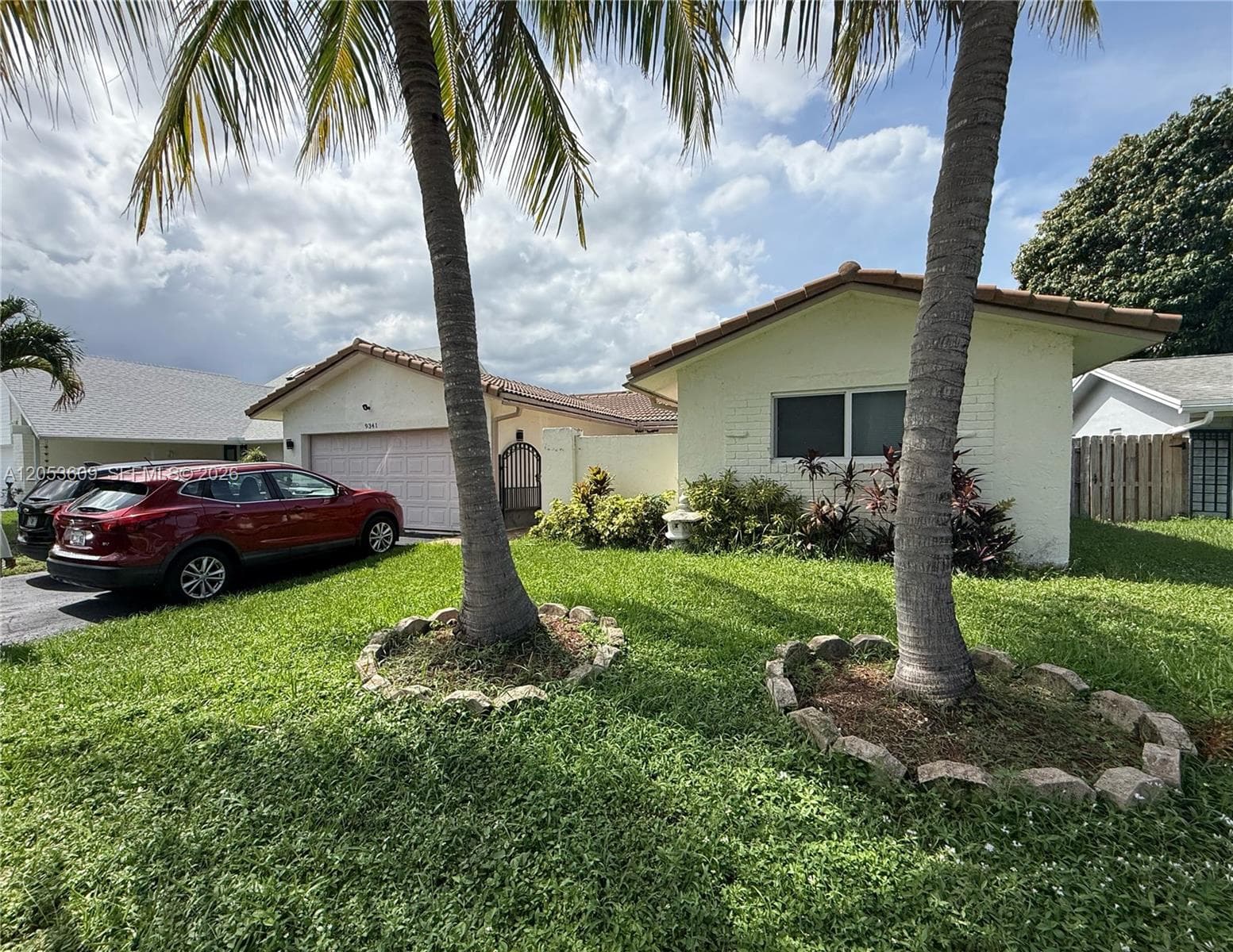 9341 NW 39th St, Sunrise, FL 33351
