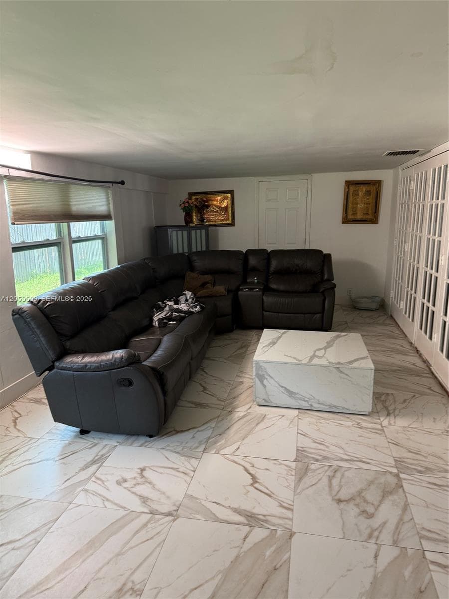 9341 NW 39th St, Sunrise, FL 33351 — zdjęcie 5