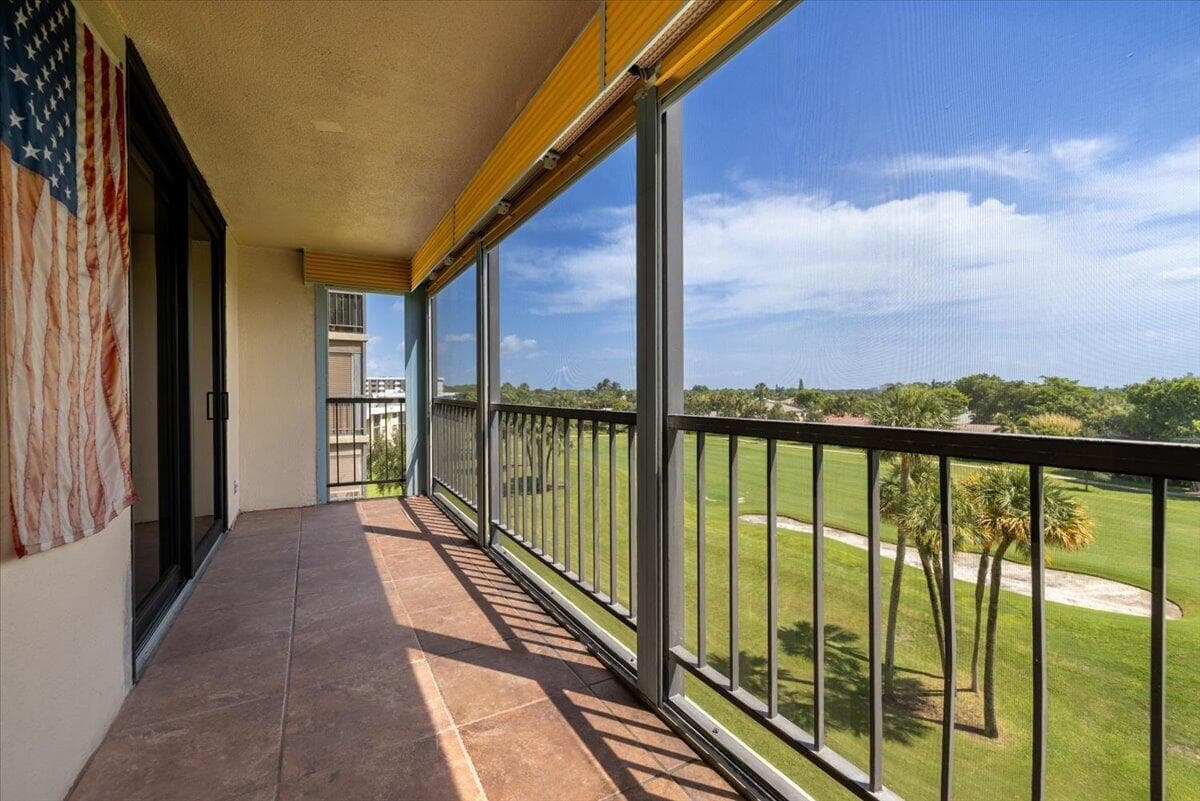 2430 DEER CREEK COUNTRY CLUB Boulevard # 506, Deerfield Beach, FL 33442