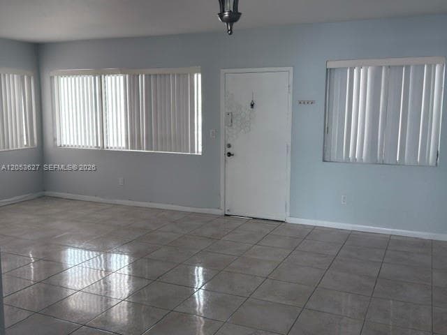 462 Golden Isles Dr # 203, Hallandale Beach, FL 33009 — zdjęcie 3