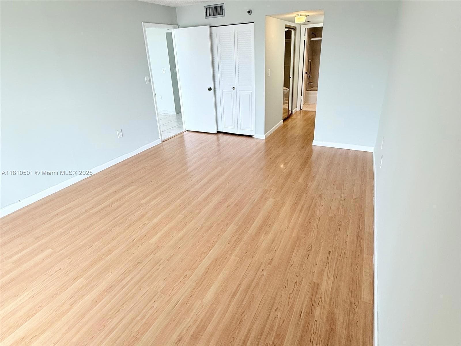 1300 SAINT CHARLES Place # 706, Pembroke Pines, FL 33026 — zdjęcie 5