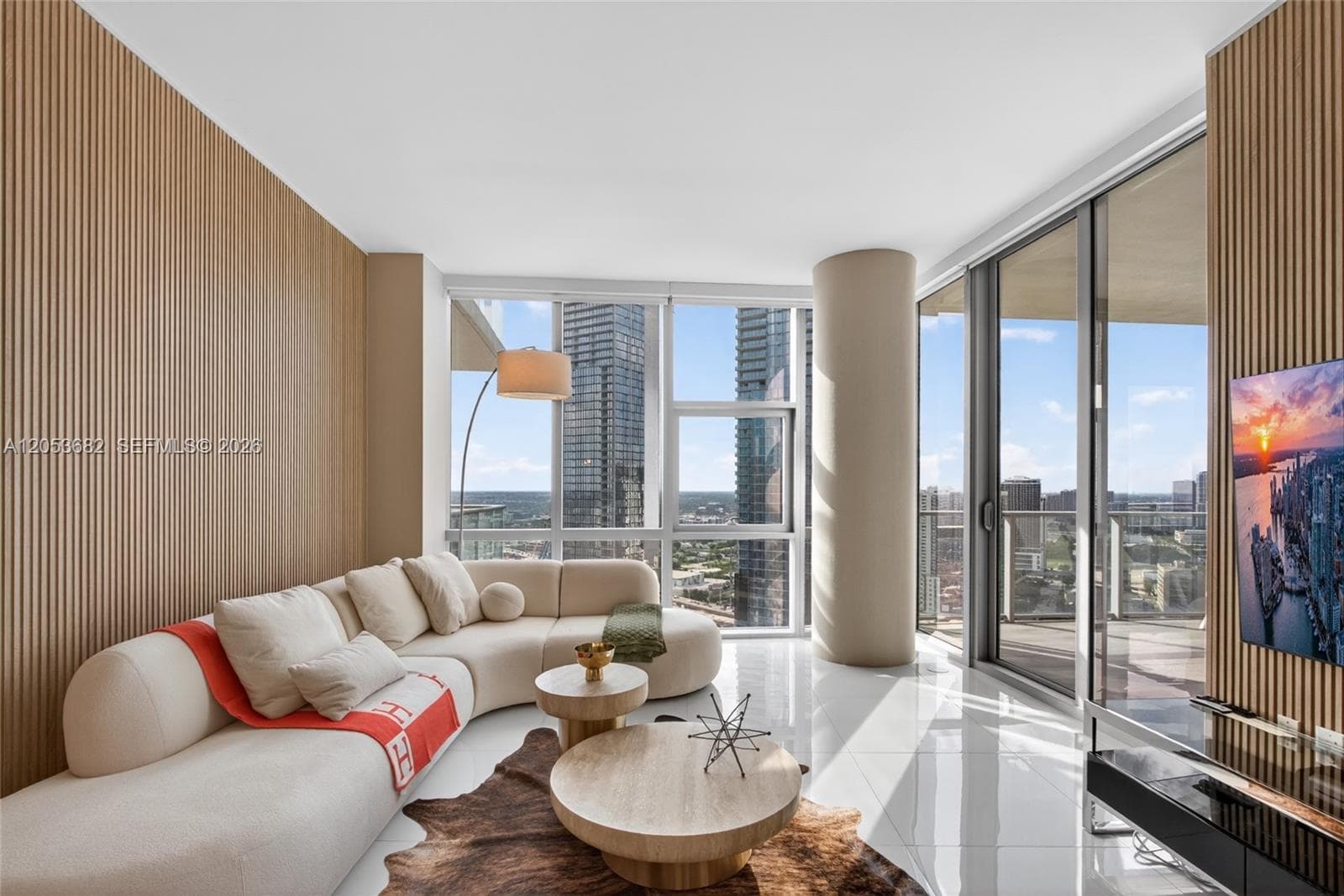 851 NE 1st Ave # 3201, Miami, FL 33132 — zdjęcie 4