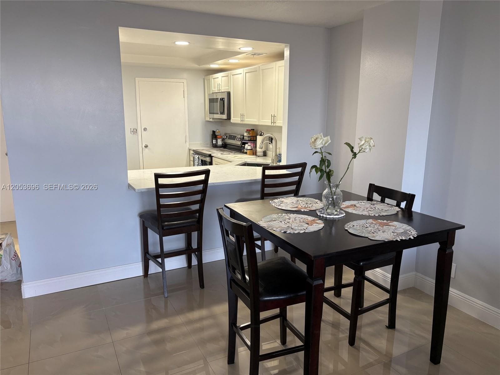 427 Golden Isles Dr # 10D, Hallandale Beach, FL 33009 — zdjęcie 3