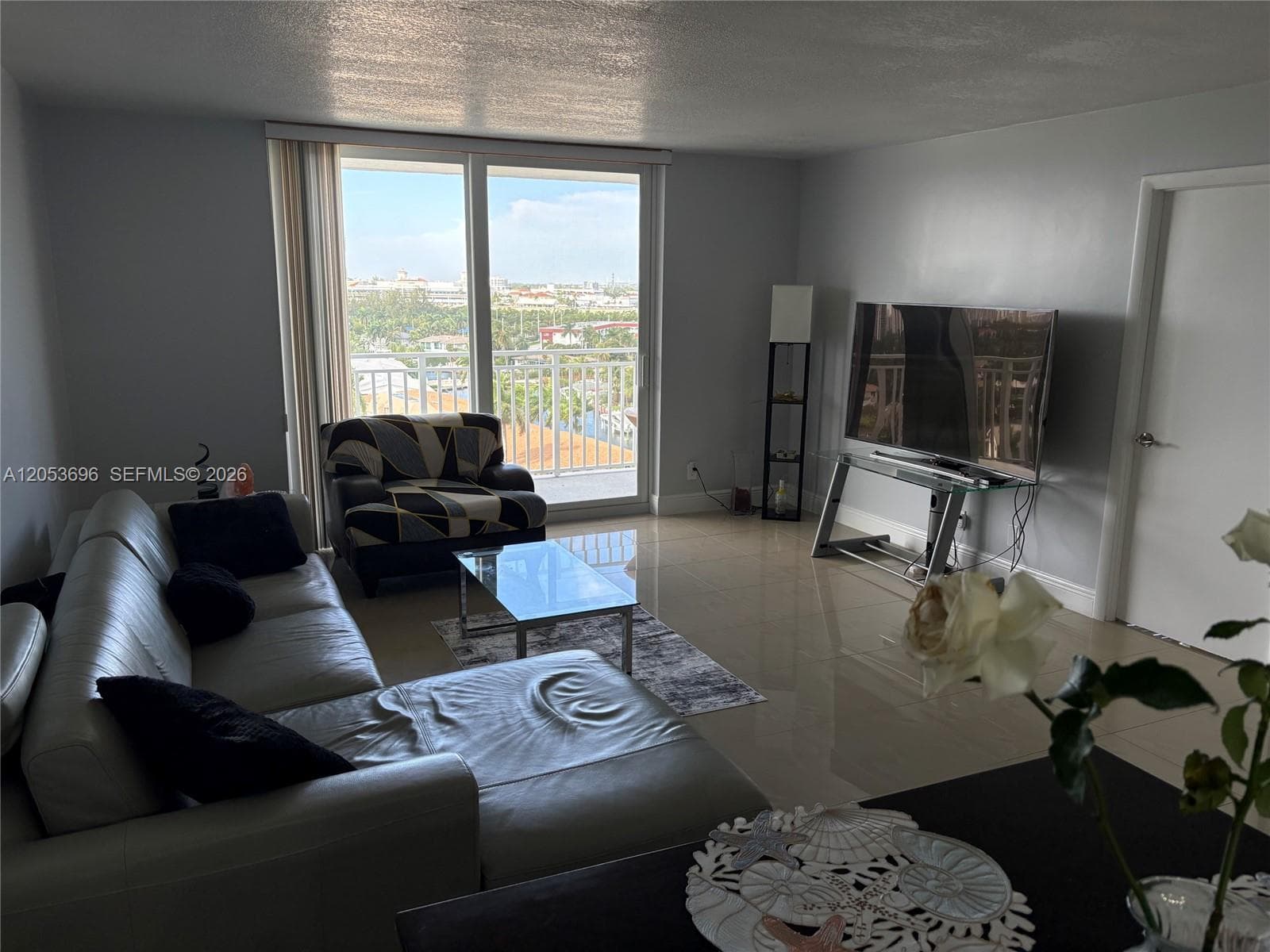 427 Golden Isles Dr # 10D, Hallandale Beach, FL 33009 — zdjęcie 4