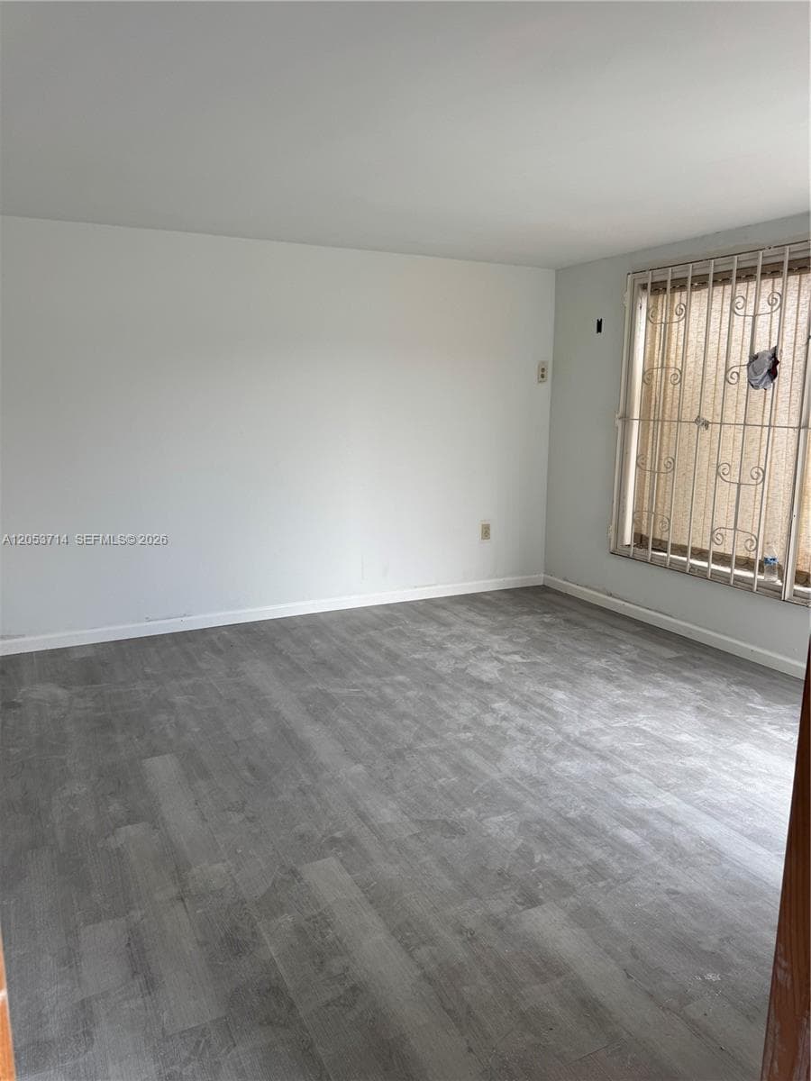 1671 W 38th Pl # 1406, Hialeah, FL 33012 — zdjęcie 4