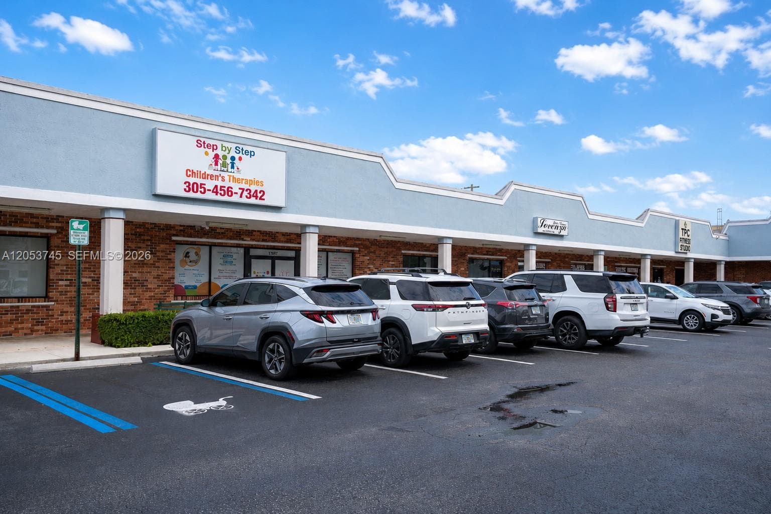 17601 NW 78th Ave, Hialeah, FL 33015 — zdjęcie 3