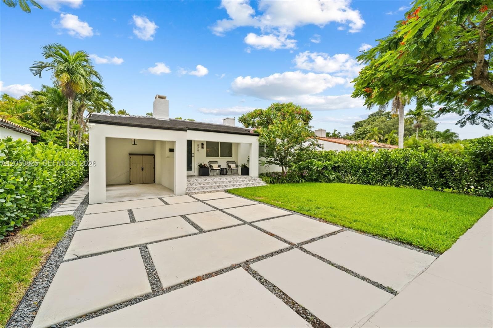 829 Granada Groves Ct, Coral Gables, FL 33134