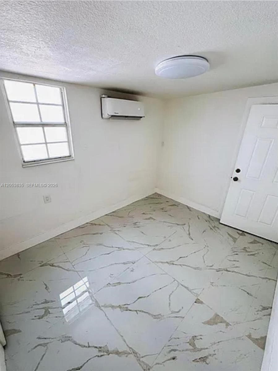 1237 NW 33rd Ave, Miami, FL 33125 — zdjęcie 5