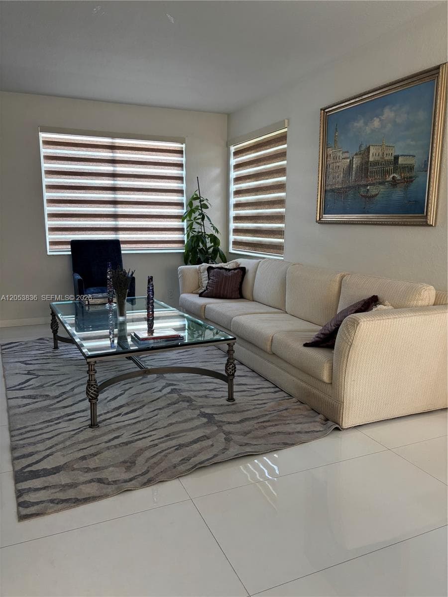 1362 Canary Island Dr, Weston, FL 33327 — zdjęcie 2