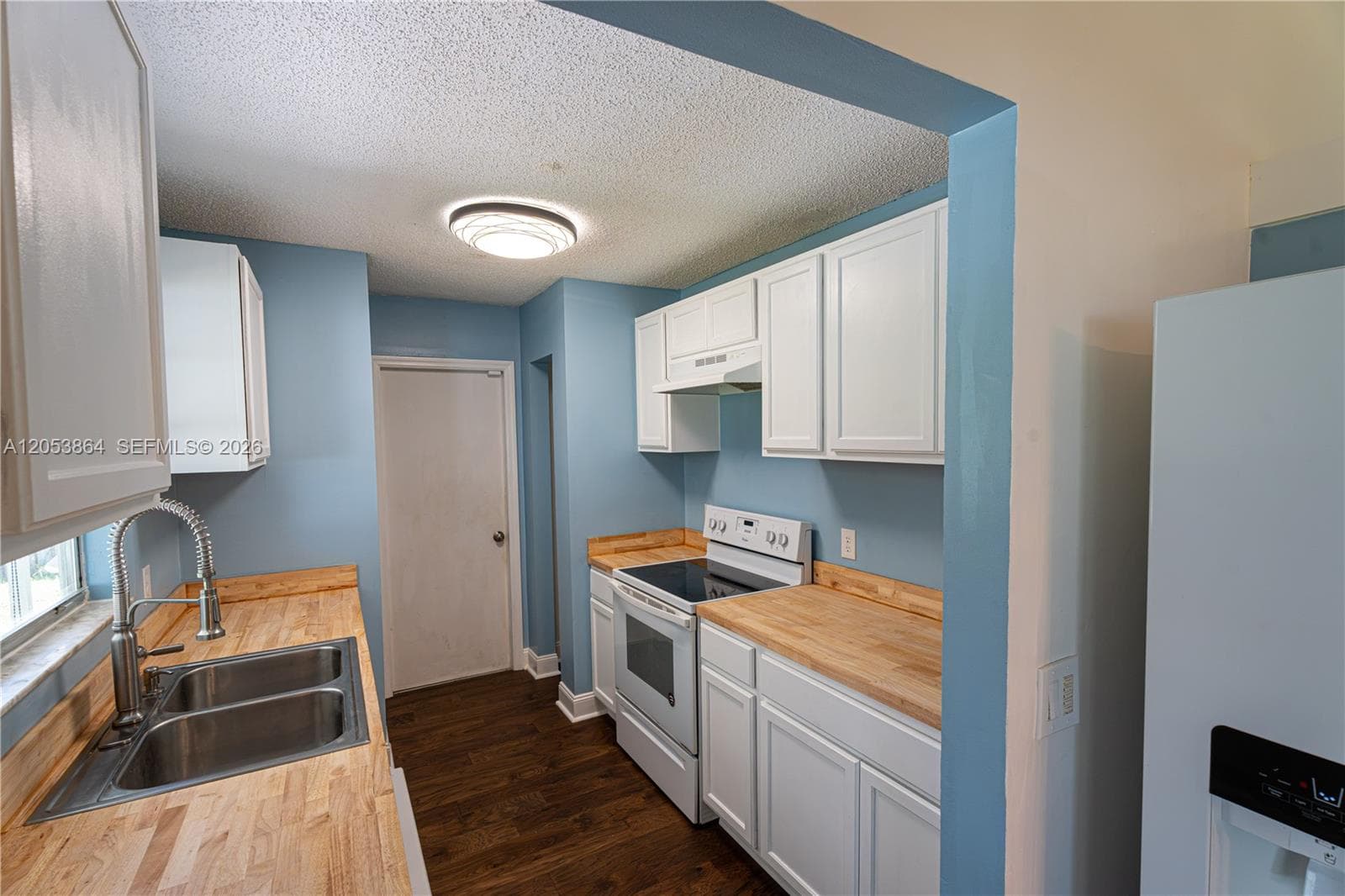 618 SW Ray Ave, Port St. Lucie, FL 34983 — zdjęcie 2