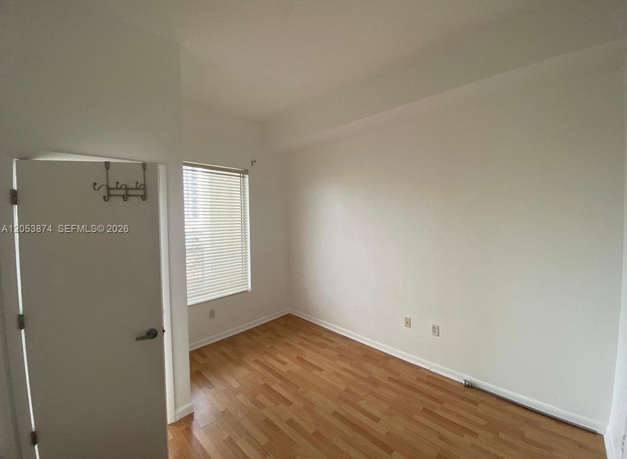 10 SW South River Dr # 802, Miami, FL 33130 — zdjęcie 5