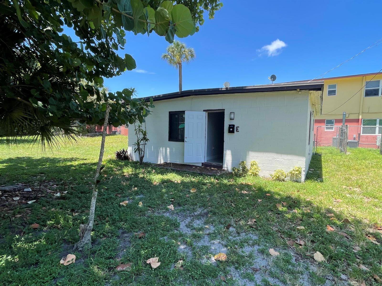 103 NW 7th Avenue # E, Pompano Beach, FL 33060 — zdjęcie 2