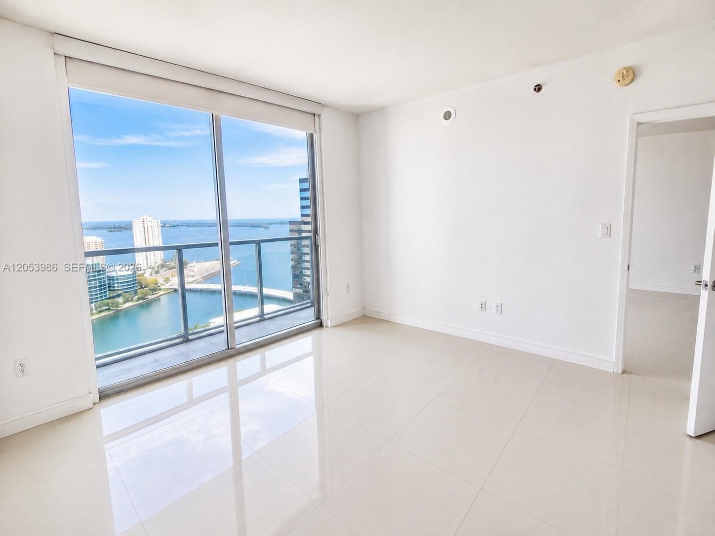 500 BRICKELL AVE # 3200, Miami, FL 33131 — zdjęcie 5