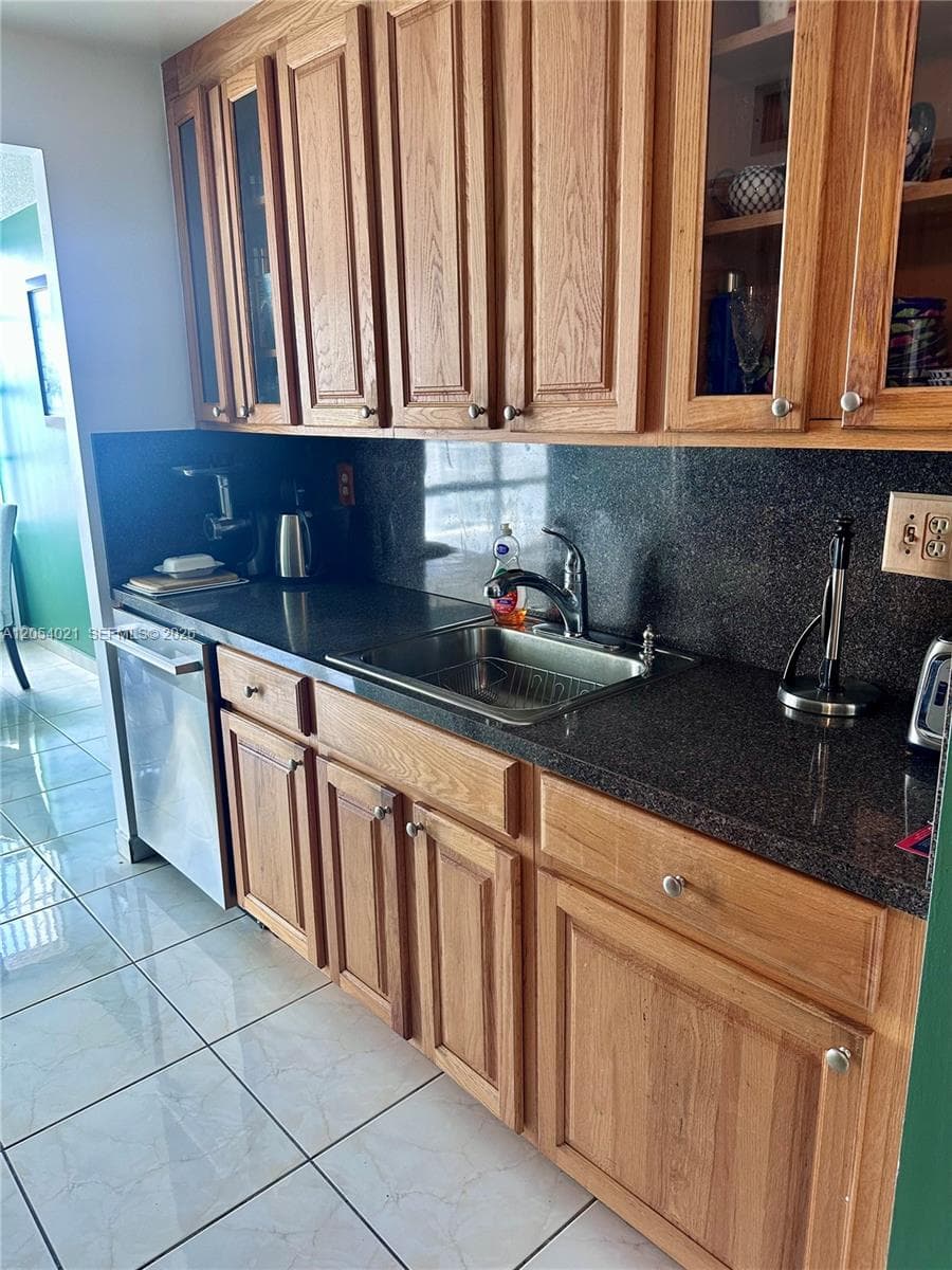 231 174th St # 1905, Sunny Isles Beach, FL 33160 — zdjęcie 3
